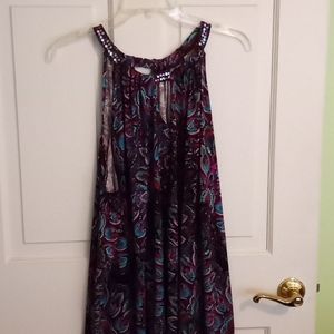 Keyhole sleeveless blouse